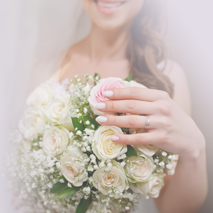 Verlobungsring mit Ehering kombinieren?